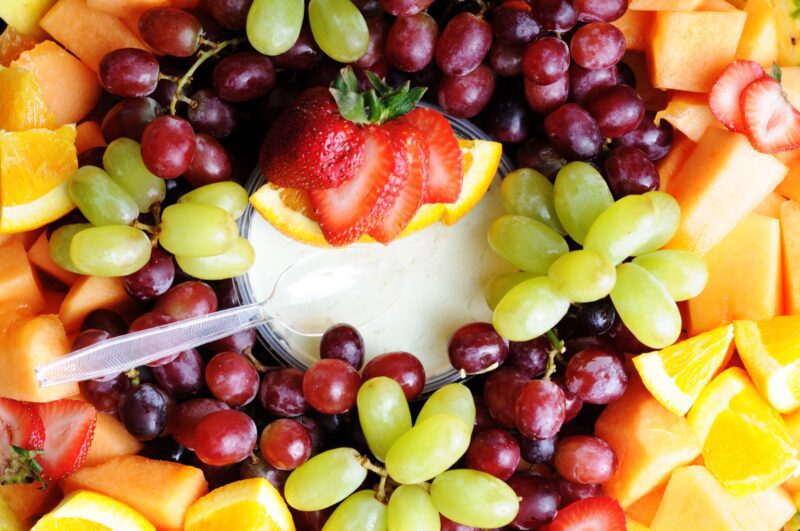 Small Round Fruit Tray (38 Oz)