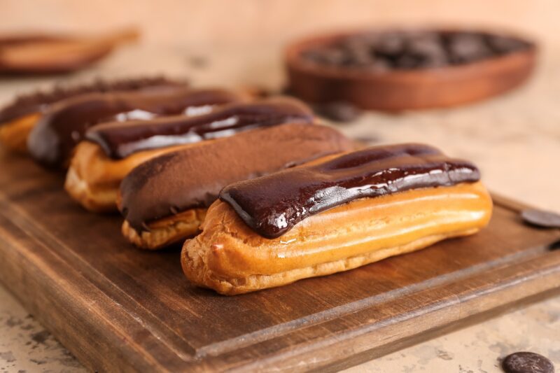 Éclair - Cream Or Custard Filled